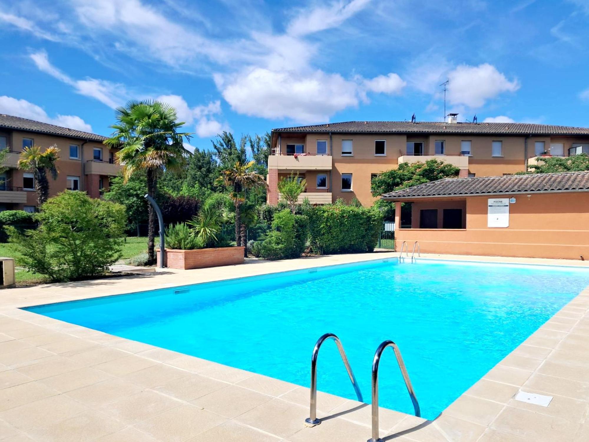 Le Montauriol - Logement Avec Terrasse - Piscine -Tennis - Place De Parking Privee Apartment Montauban Ngoại thất bức ảnh